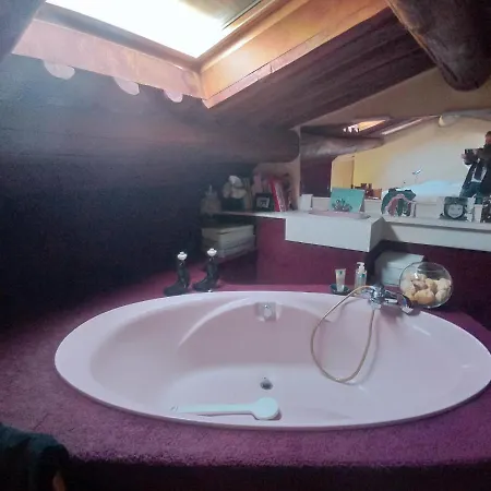 Holiday home Maison Atypique